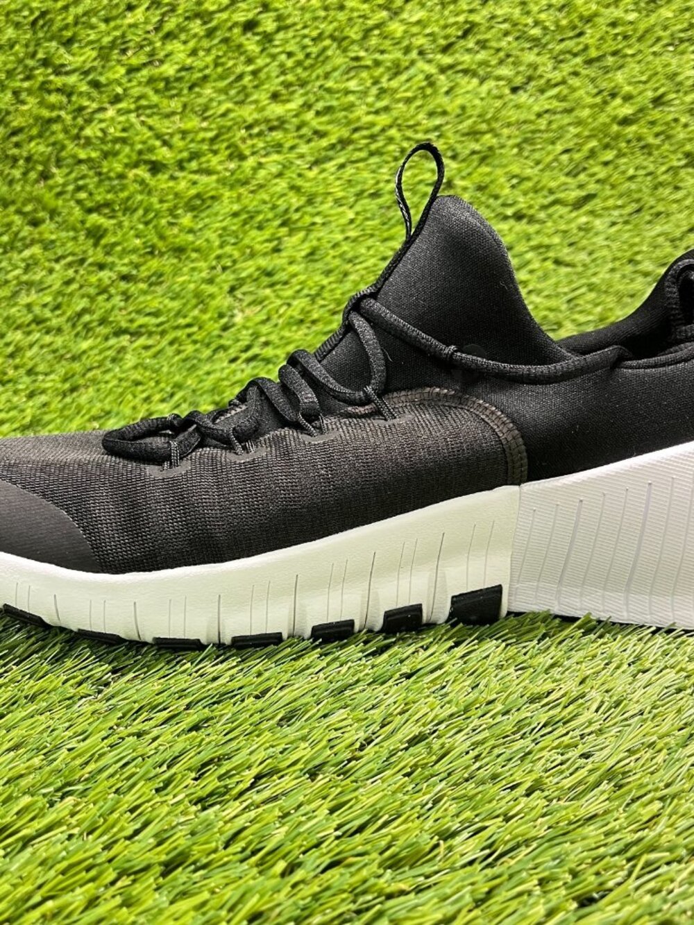 Nike Free Metcon 6 Womens Size 11.5 Black White Athletic Running Shoes Sneakers - Picture 2 of 10